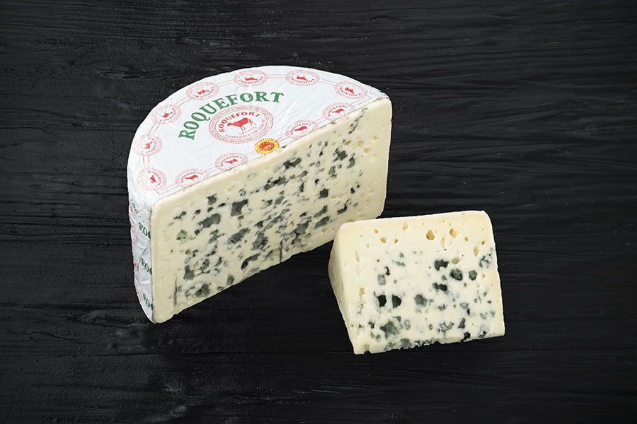 Le Roquefort AOP, le fromage emblématique de l'Aveyron  Ministère de  l'Agriculture et de la Souveraineté alimentaire